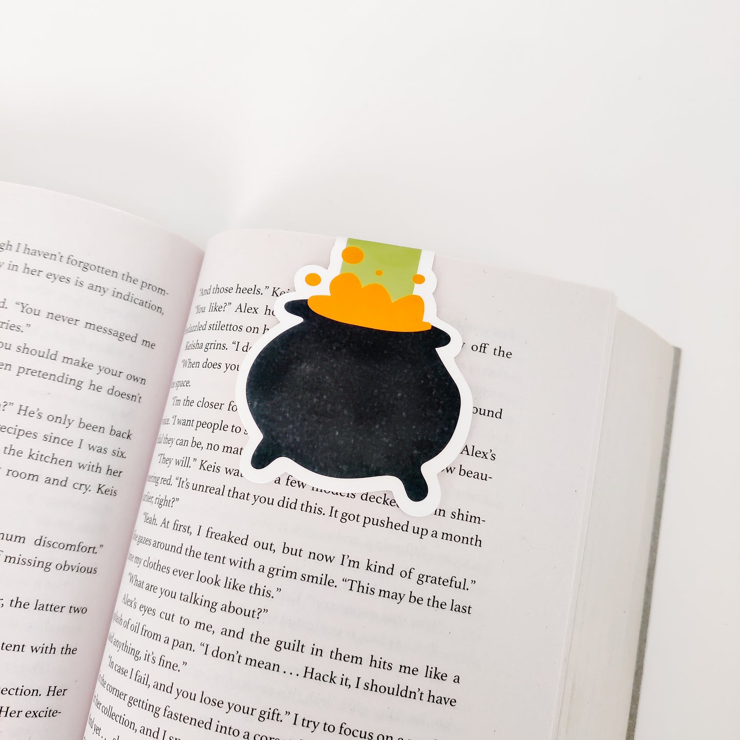 Trio Witch's Magnetic Bookmark Set