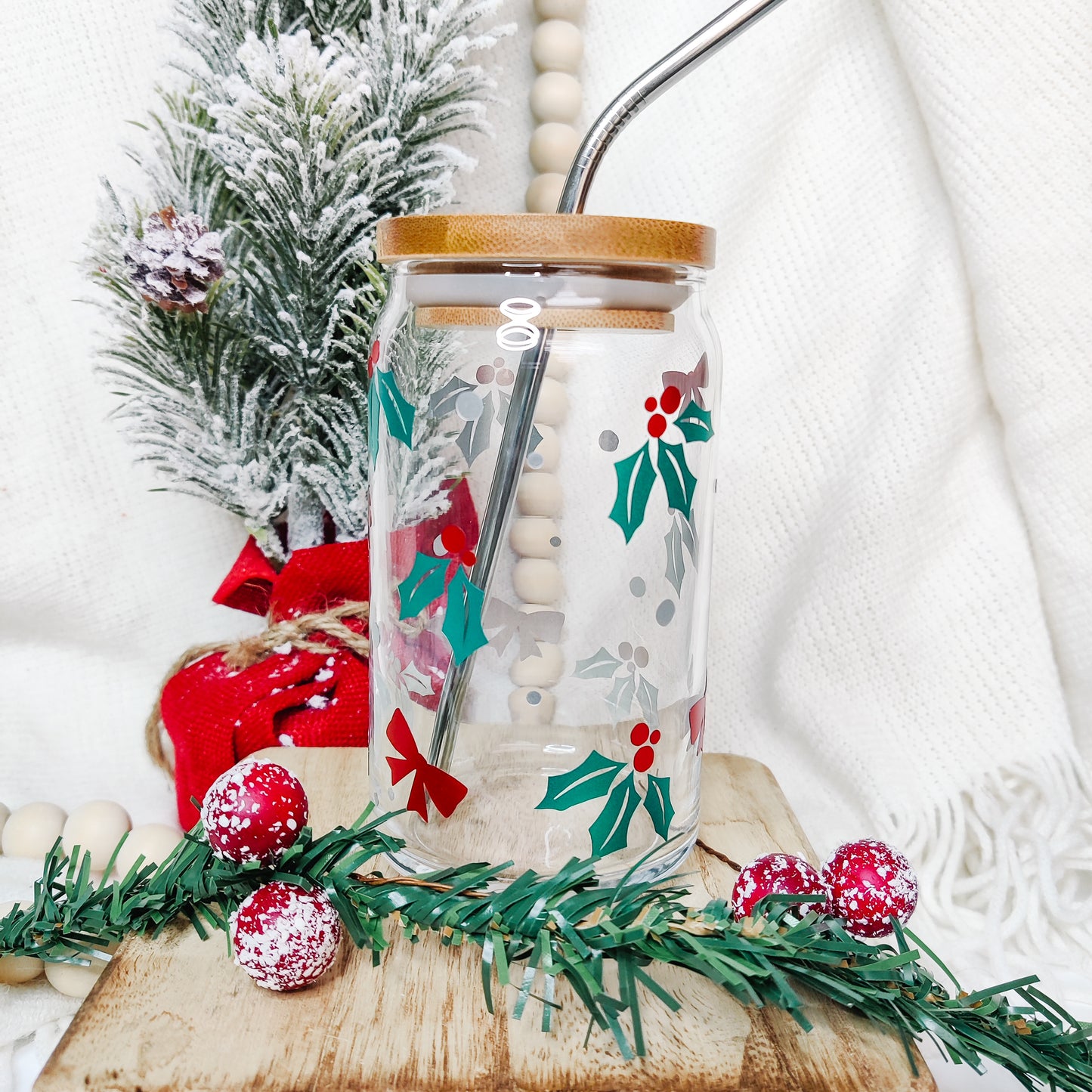 Mistletoe Can Glass Cup