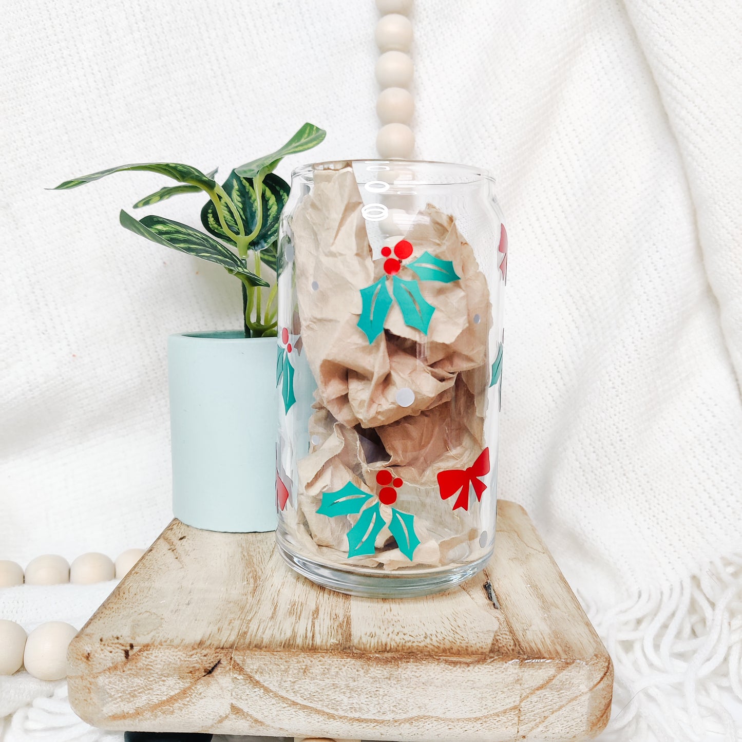 Mistletoe Can Glass Cup
