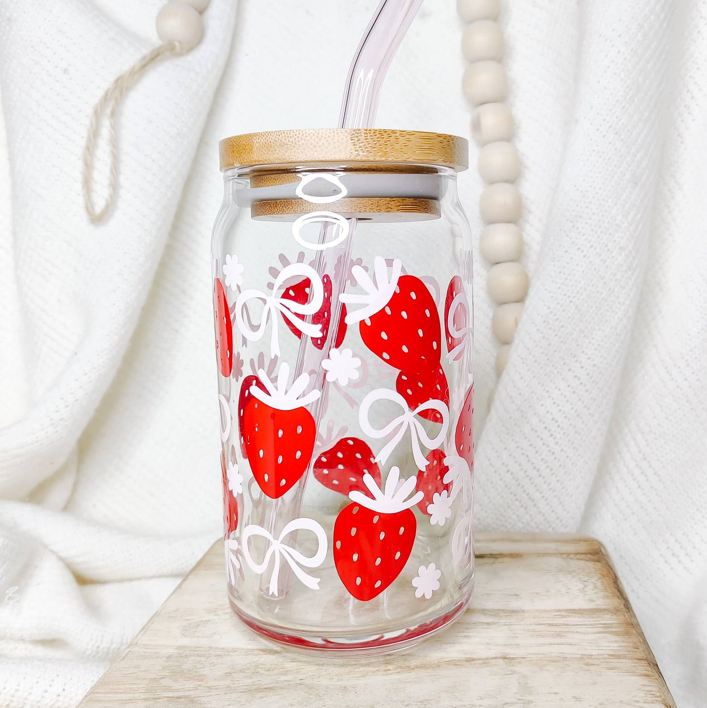 Berries and Bows Can Glass Cup