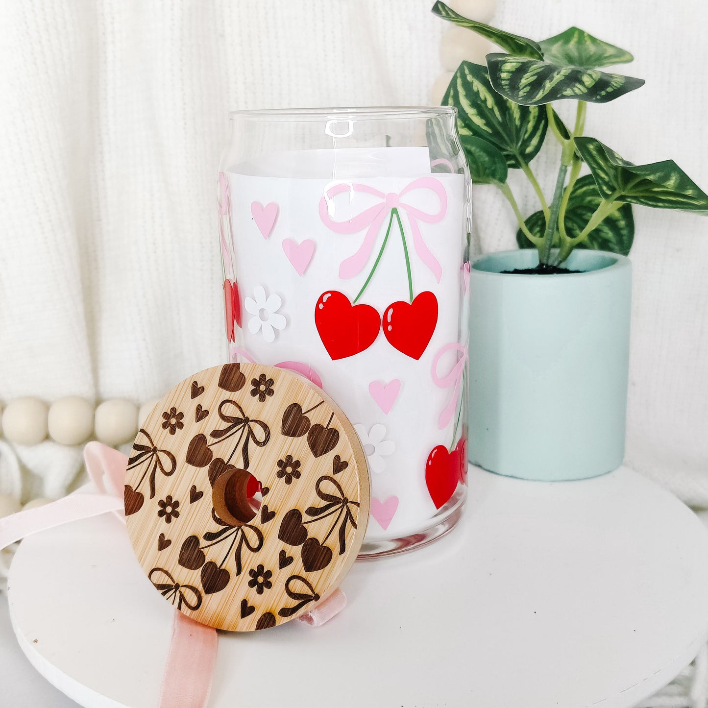 Bows and Cherries Can Glass Cup