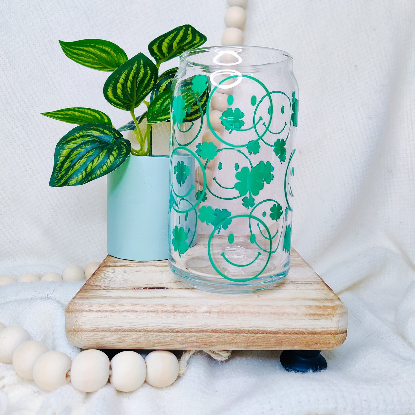 Clover Smiles Can Glass Cup