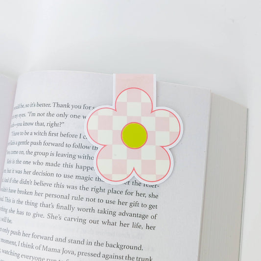 Pink Checkered Daisy Magnetic Bookmark