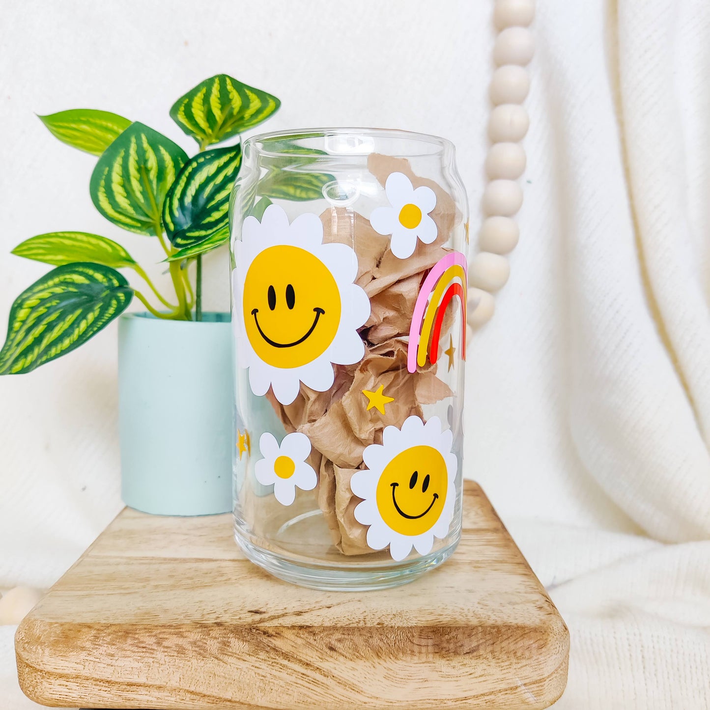 Smiley Daisy Can Glass Cup