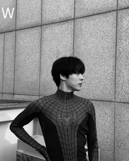 Engraved Yunho Superhero Photocard