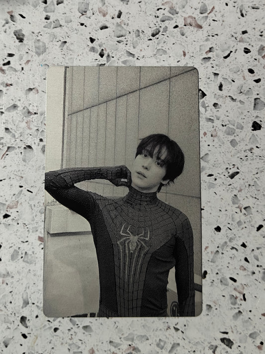 Engraved Yunho Superhero Photocard
