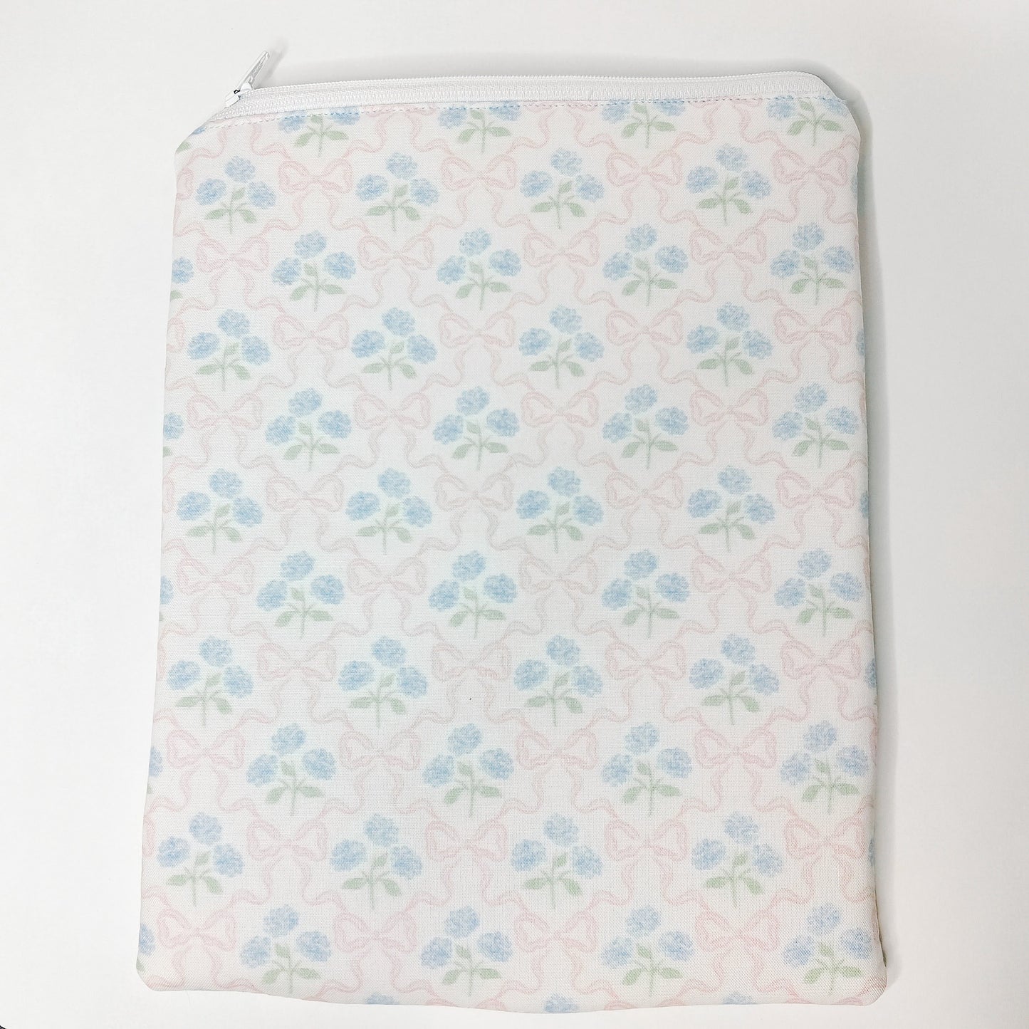 Hydrangeas and Bows Book Sleeve